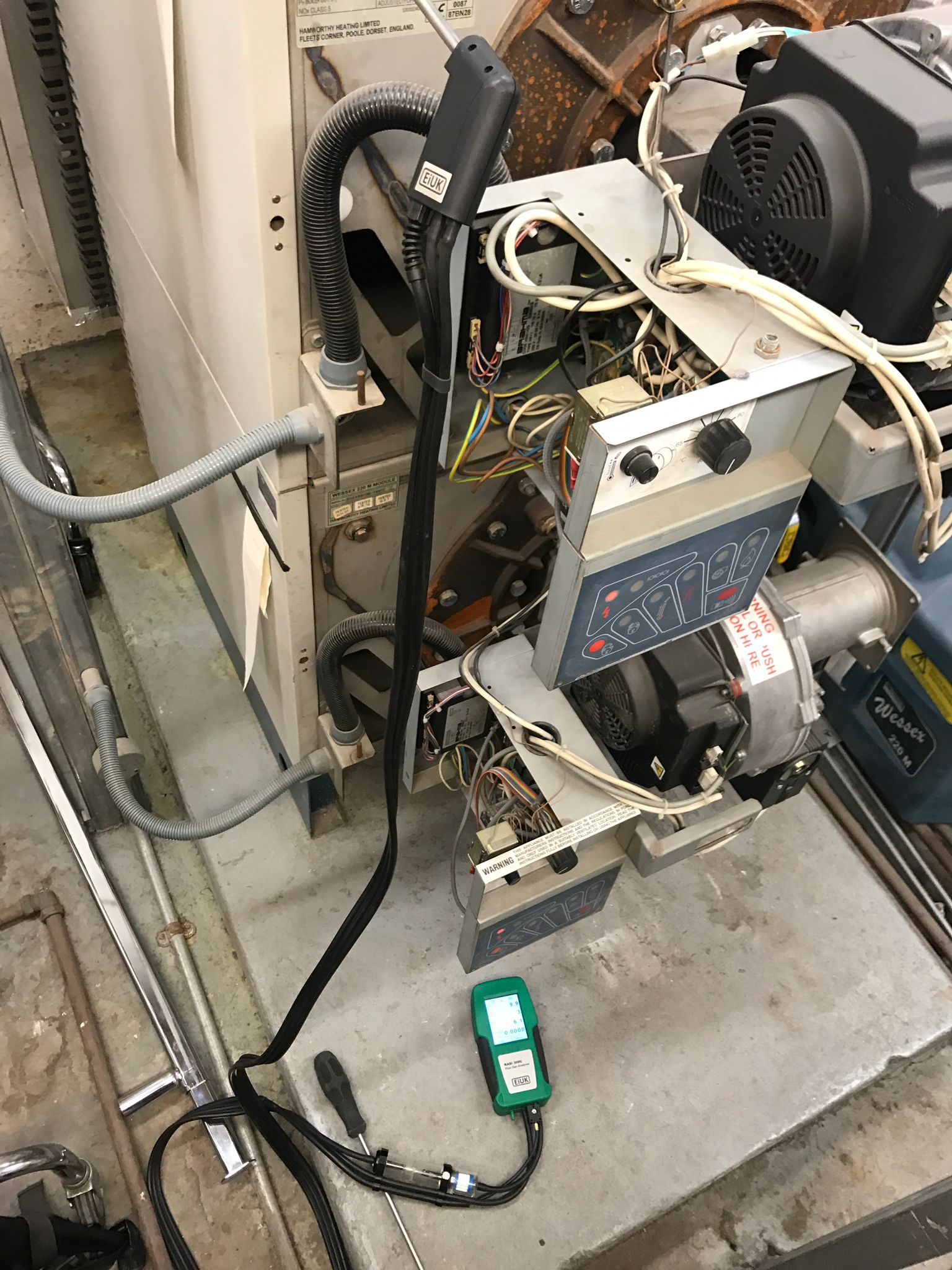 gas safe registered engineer near me Clapton, E5